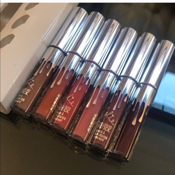 *LIMITED EDITION* Holiday Kylie Lip Set - Picture 4 of 4